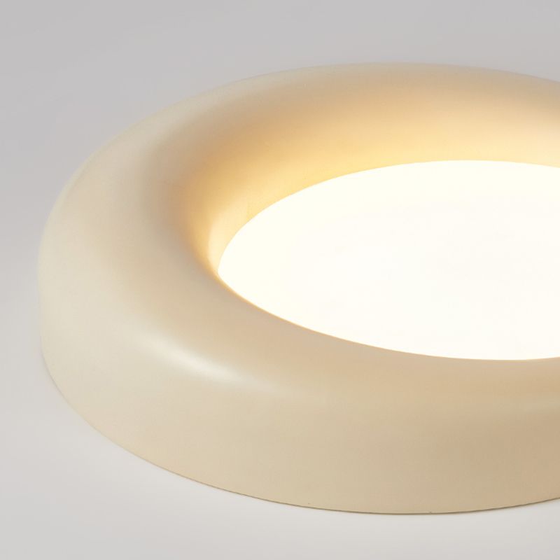 Round LED Ceiling Flush in White / Green / Red Modern Flush Ceiling