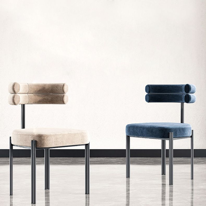Silla lateral casera de estilo moderno, silla de comedor tapizada de metal con respaldo abierto
