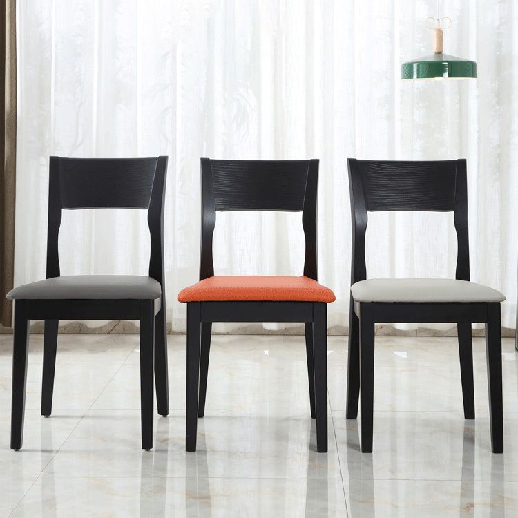 Chaise de salle à manger contemporaine, chaise latérale ouverte de 16 pouces de large avec 4 pieds en bois noir pour un usage domestique