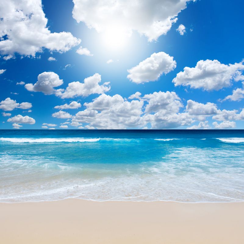 Modern Serene Sky Mural Wallpaper Non-Woven Stain-Proof Light Color Wall Art for Boys Room