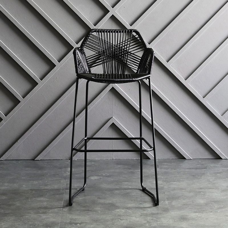 Scandinavian Plastic Rattan Bar Stool Armed Bucket Stool with Metal Legs