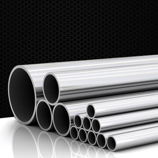 Contemporary Single Handle Kitchen Faucet Low Profile Faucet in Chrome