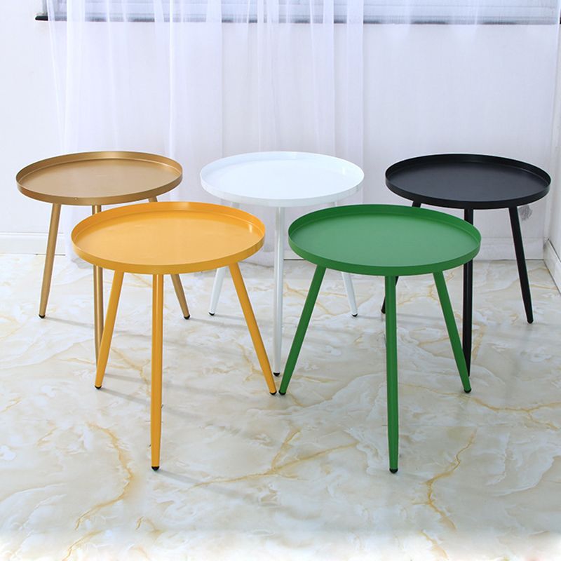 Contemporary 3 Legs Coffee Table Metal Tray Top Cocktail Table