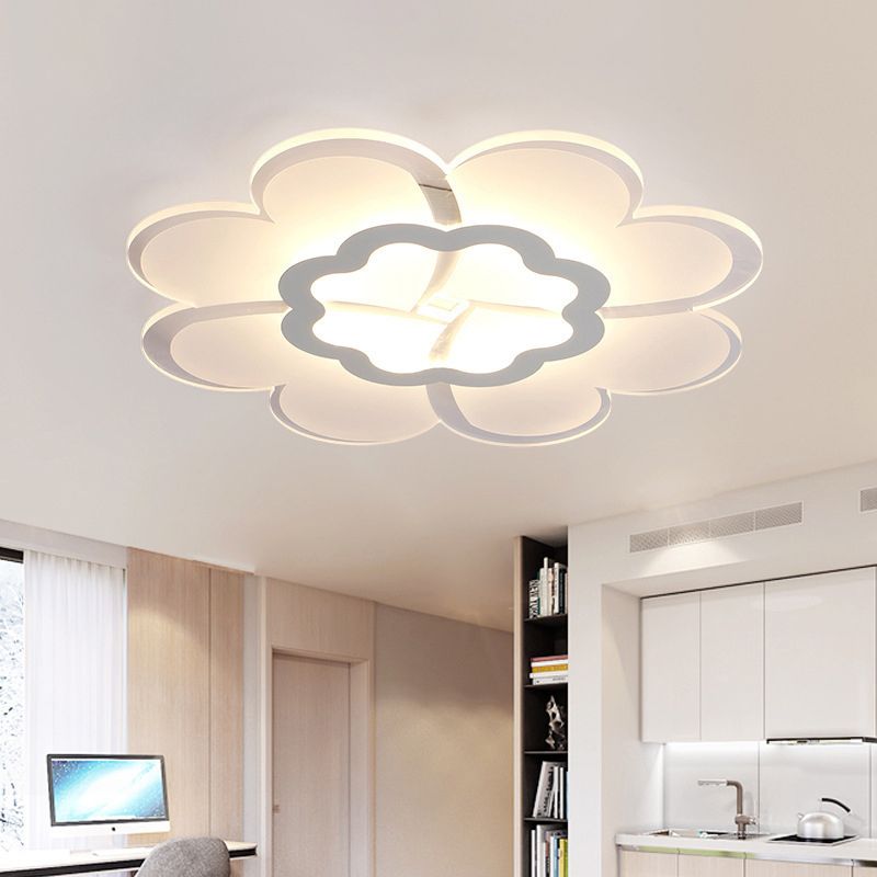 16.5"/20.5"/31" W Ultrathin Flower Flushmount Minimalistic Acrylic Bedroom LED Close to Ceiling Light in Warm/White Light