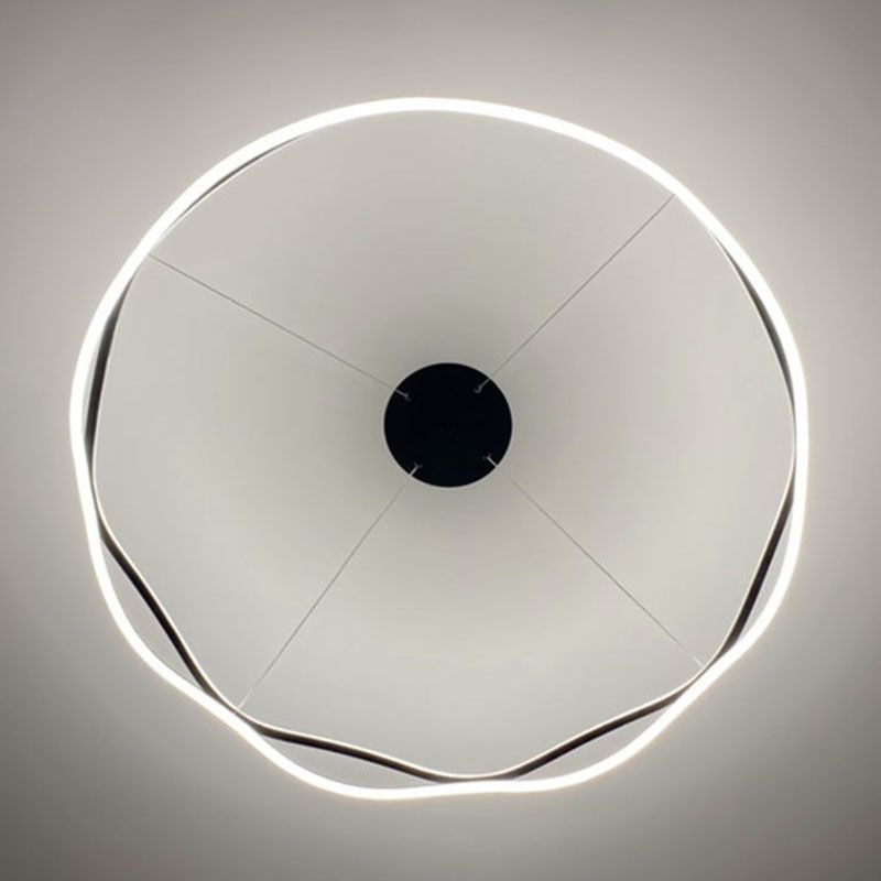 Funzionamento lampada del lampadario ad onde metalliche in stile minimalista LED Apparecchio di illuminazione a ciondolo