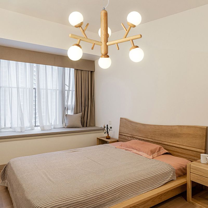 Lampadario ramo di legno moderno a ciondolo multi-testa con tonalità di vetro bianco