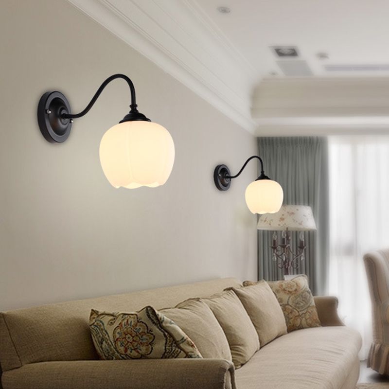 1-Licht-Blütenknospen Wandleuchte Lampe Land weiße Glaswandbeleuchtung mit Schwanenhalsarm