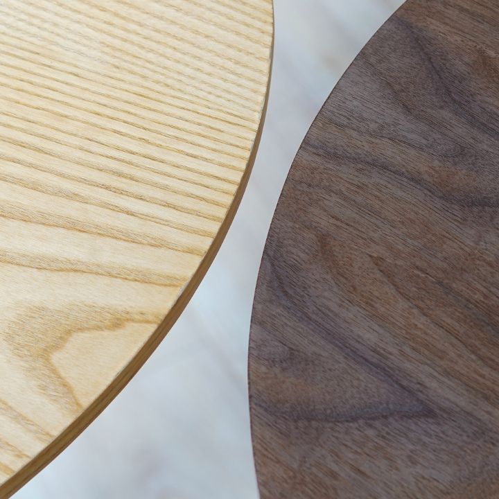 Metal Contemporary Round Dining Table Wood Top Dining Table with Pedestal Base
