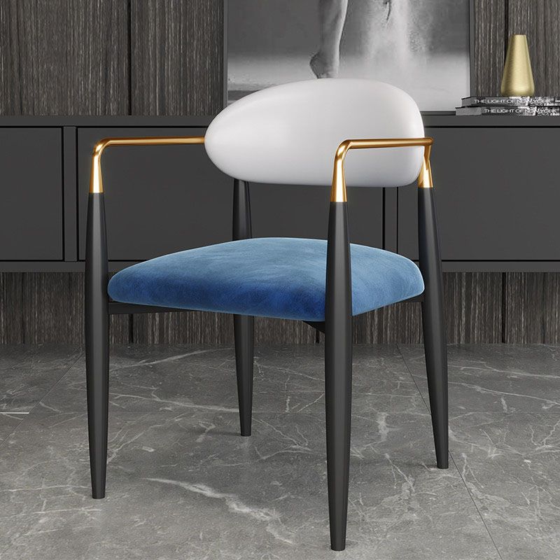 Metal de la cocina del estilo moderno que cena la parte posterior abierta de la silla que cena la silla lateral del brazo