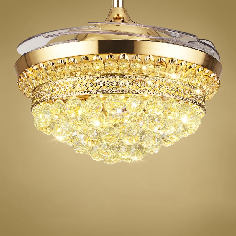 Abgestufte Kristallkugel Semi Flush Mount Light Contemporary Gold 4-Blade LED Hanging Lüfterleuchte