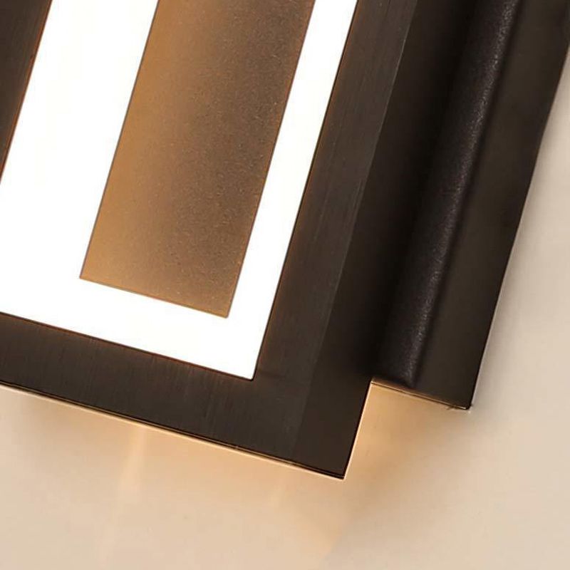 Rectangular Shape Wall Lamp Modern Style Metal 1 Lights Wall Light in White/Black