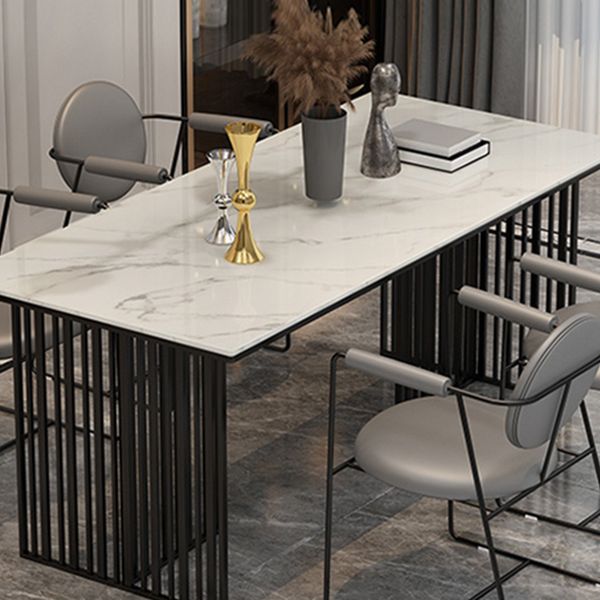 Mesa de comedor de lujo tradicional Mesa de piedra sinterizada con marco de oro para uso en el hogar