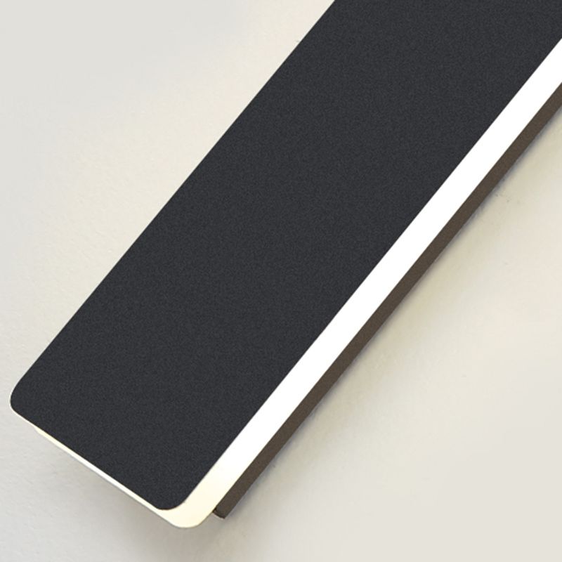 Metal Straight Wall Light Modern Style LED Wall Sconce for Living Room