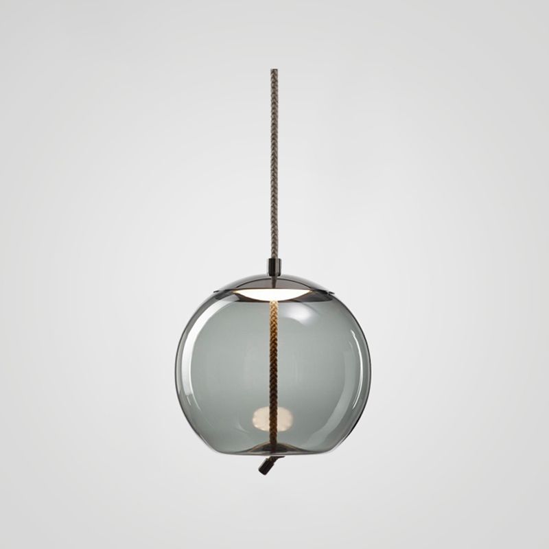 Éclairage de pendentif à LED en verre transparent à la lumière simple en verre pour salle à manger du salon