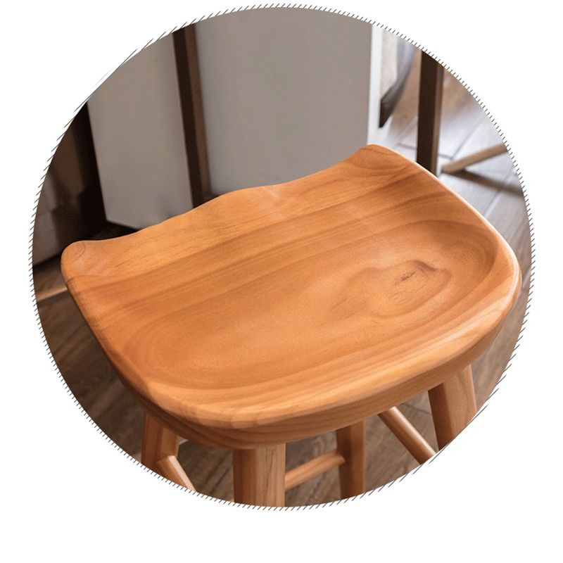 Modern Style Solid Wood Bar Stool with Footrest and Saddle Seat Indoor Bar Stool