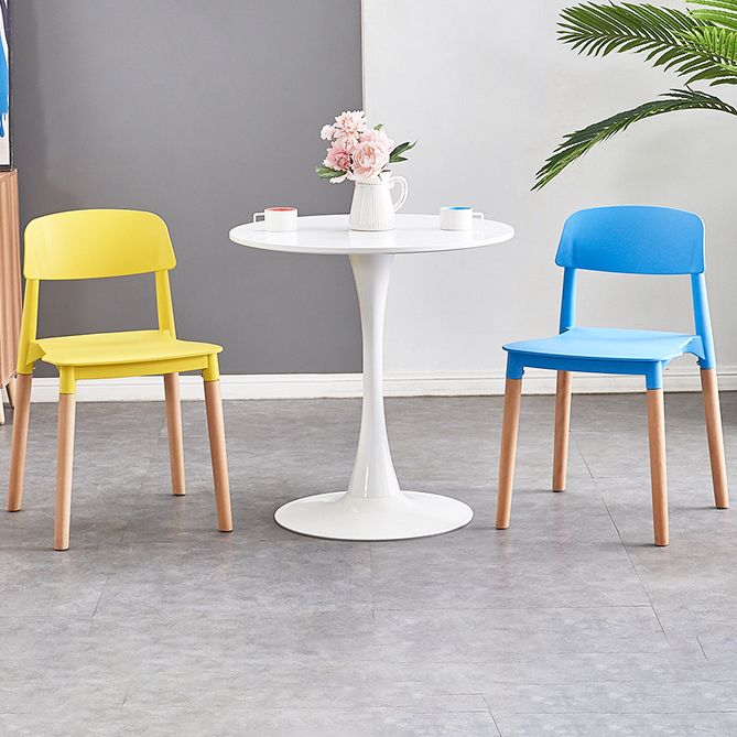 Contemporary Dining Side Chair with Wooden Legs and Plastic Back