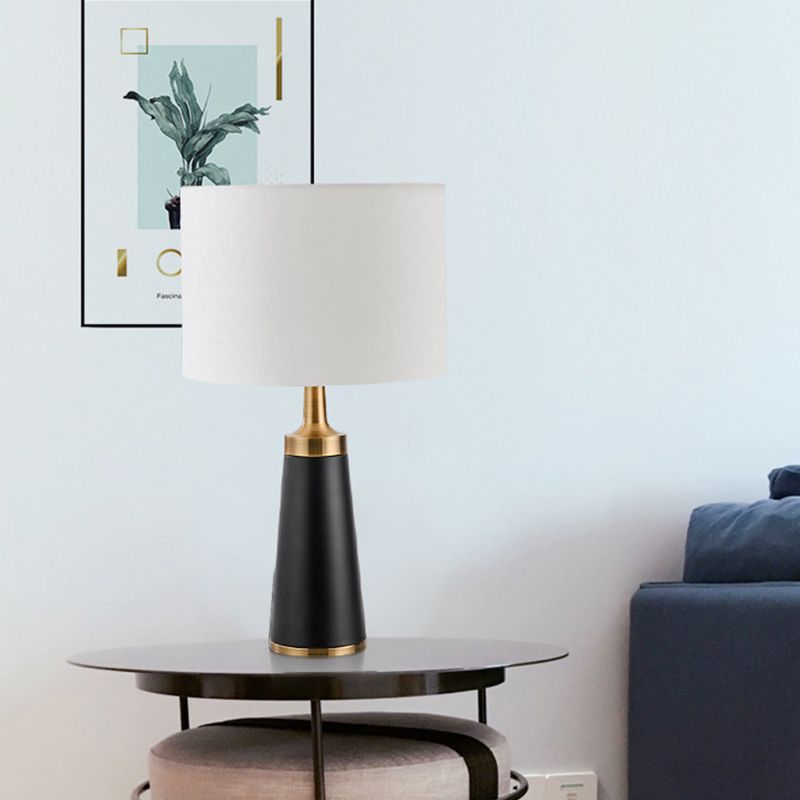 1 hoofddrum taakverlichting modernistische stof kleine bureaulamp in het zwart voor de woonkamer