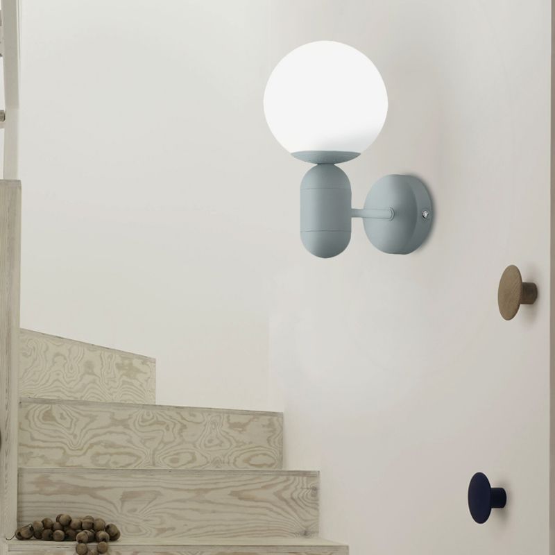 Metalen capsule SCONCE LICHT MET GLOBE TADE HALLWAY FOYER 1 Lichte macaron -stijl wandlamp