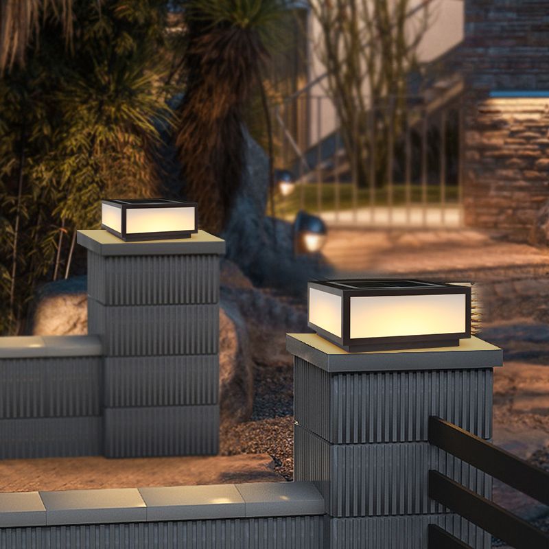 Rectangle Shape Metal Outdoor Light Modern Style 1 Light Solar Pillar Light in Black