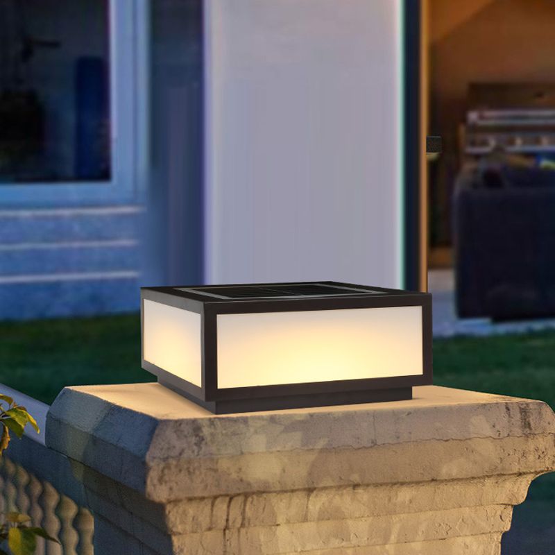 Rectangle Shape Metal Outdoor Light Modern Style 1 Light Solar Pillar Light in Black
