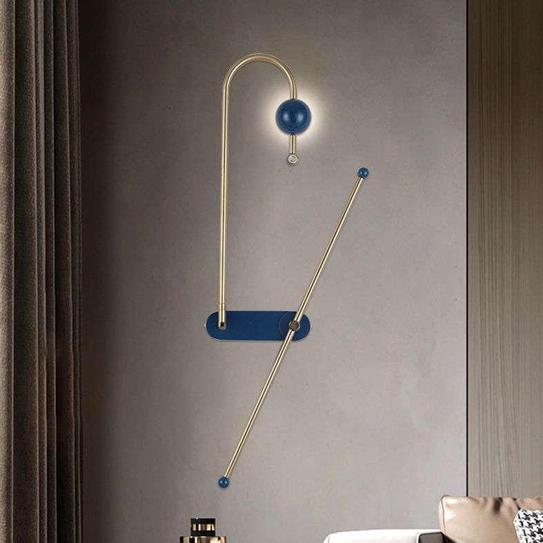 Paperclip Wall Mounted Lamp Postmodern Simplicity Metal Wall Sconce for Living Room