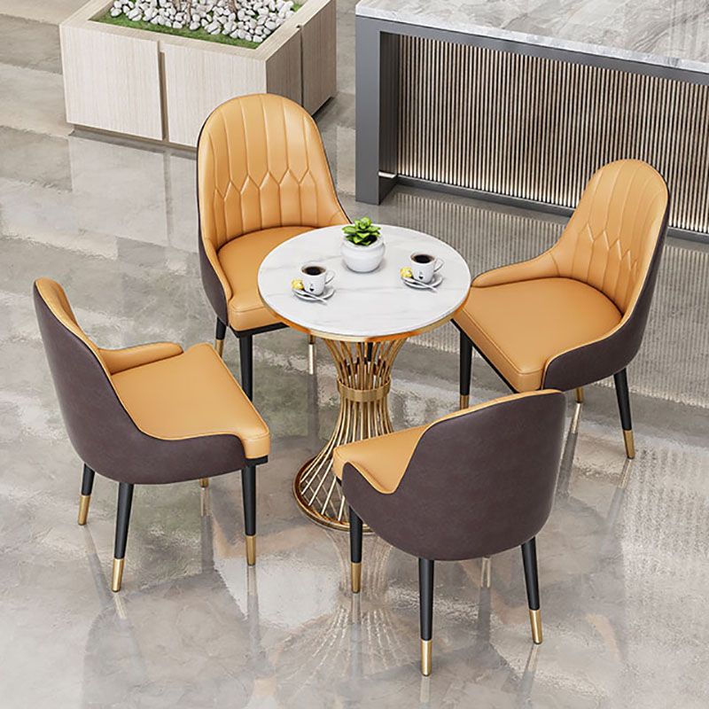Silla de comedor de metal Glam, sillas de comedor tapizadas sin brazos para uso en restaurantes