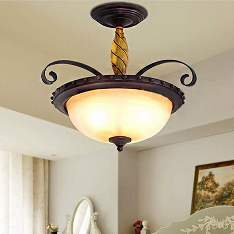 Ciotola marrone semifulona leggera tradizionale vetro smerigliato a 3 luci lampada da soffitto camera da letto