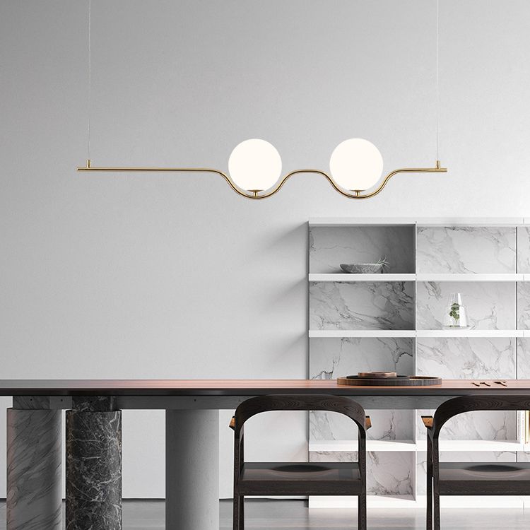 Minimalisme moderne linéaire île métallique pendante éclairage sphérique en verre sphérique îlot plafond pour table à manger