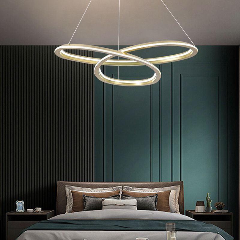 Lampadario in alluminio elettroplato a pendente lineare a LED di lusso moderno con tonalità in silicone