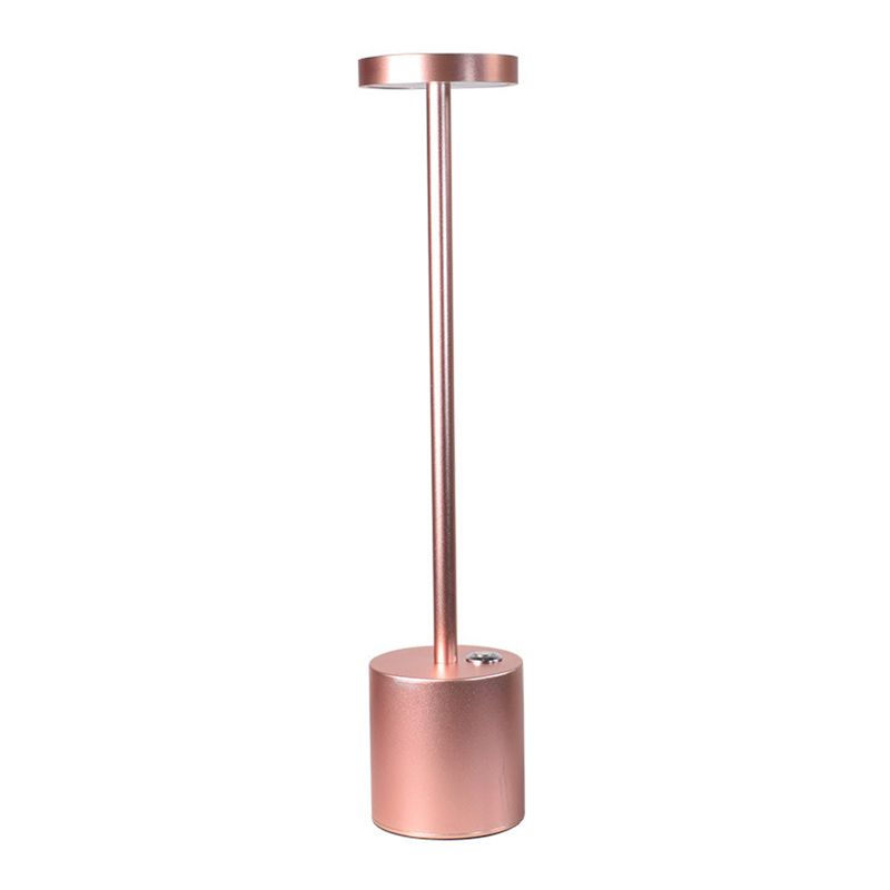 Lampada da scrivania per soggiorno con camera da letto in metallo in stile decorazione postmoderna a una testa