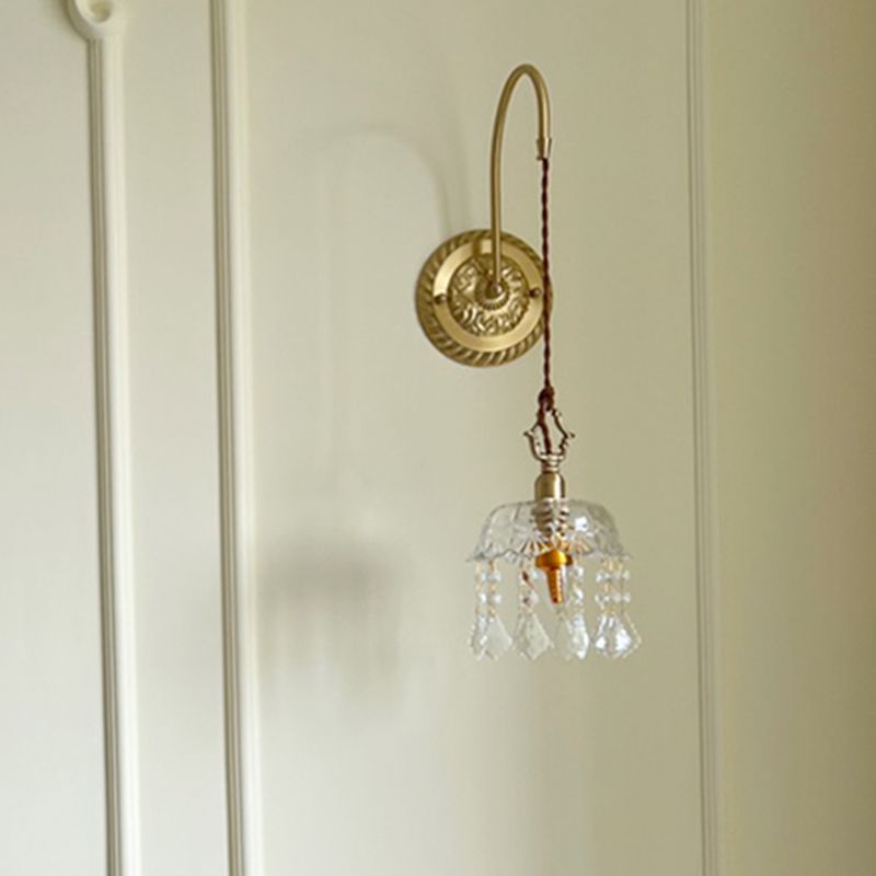 Metal Modern Wall Sconce Geometric Shape Wall Lamp with Crystal Shade