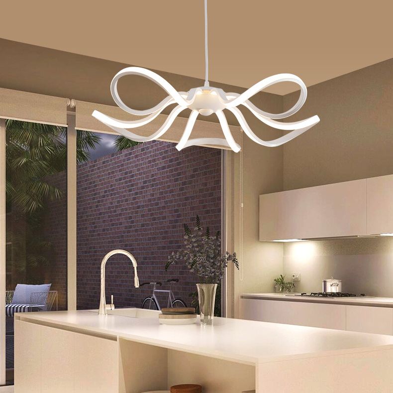 Moderne Einfachheitsstil LED -Linie leichte Acryl -Blütenform -Kronleuchter Licht in Weiß für Wohnzimmer