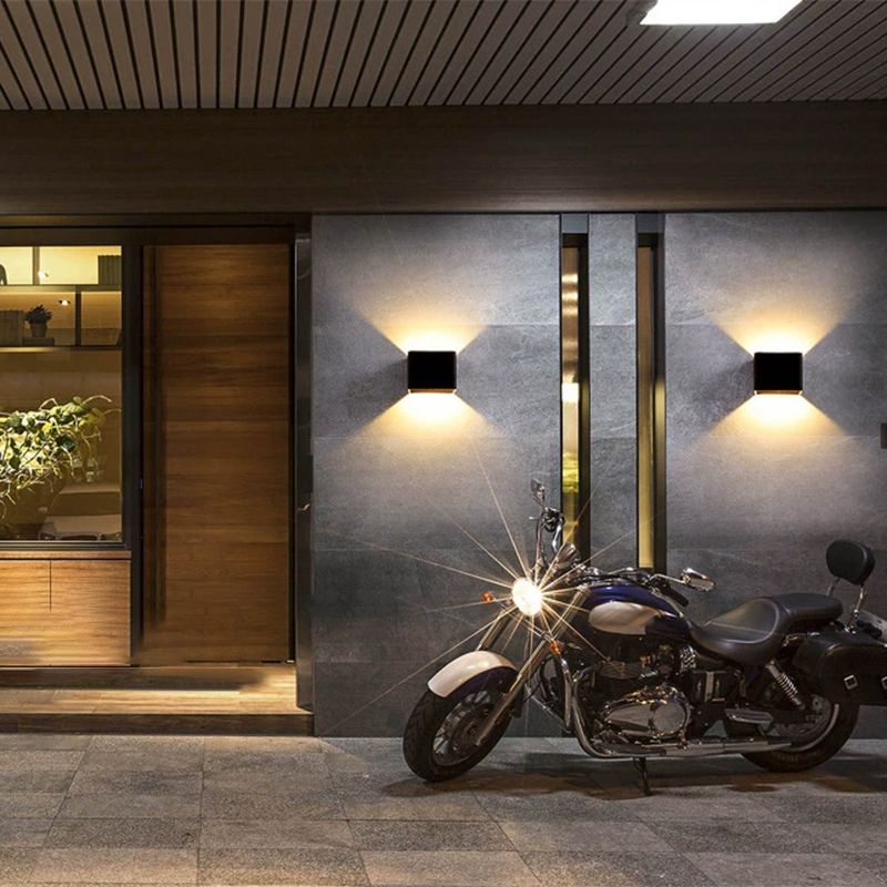 Modern Style Square Shape Wall Sconce Metal 2 Light Sconces for Corridor