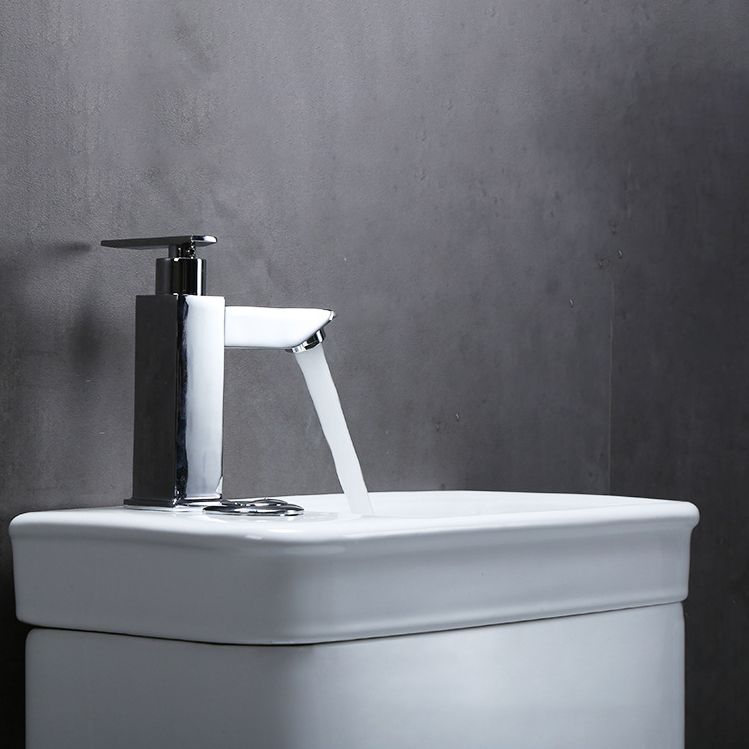 Floor Mounted Toilet One-Piece Toilet Modern Siphon Jet Flush Toilet