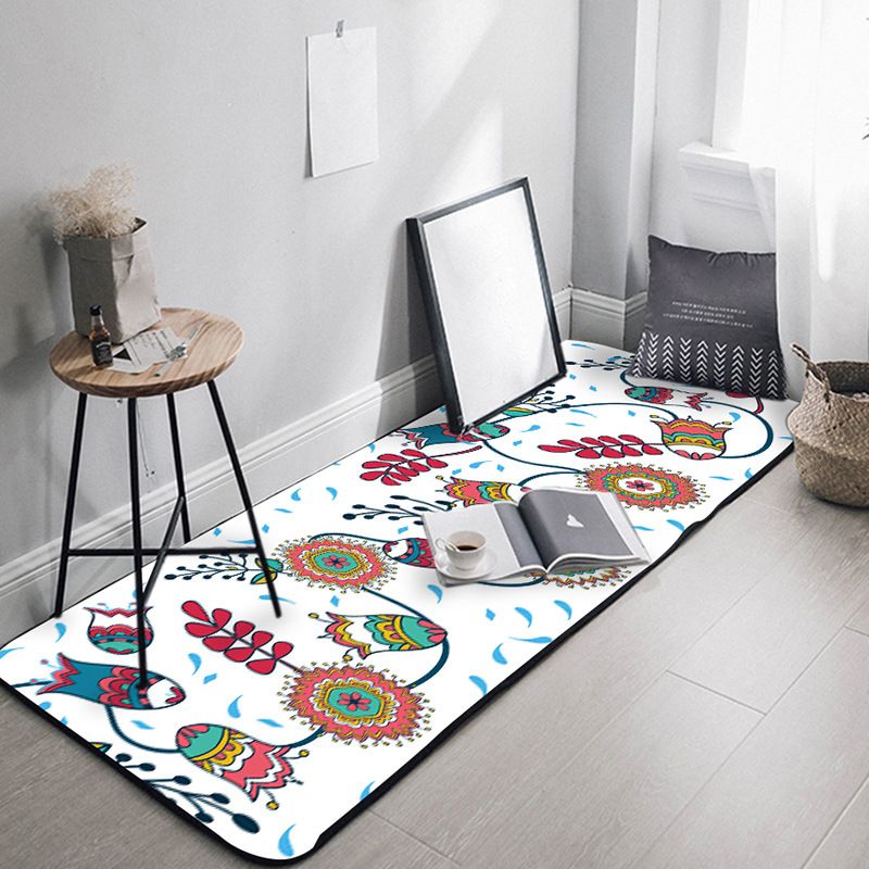 Stylish Tribal Geometric Pattern Rug Brown and White Bohemian Rug Synthetics Pet Friendly Non-Slip Backing Washable Area Rug for Living Room