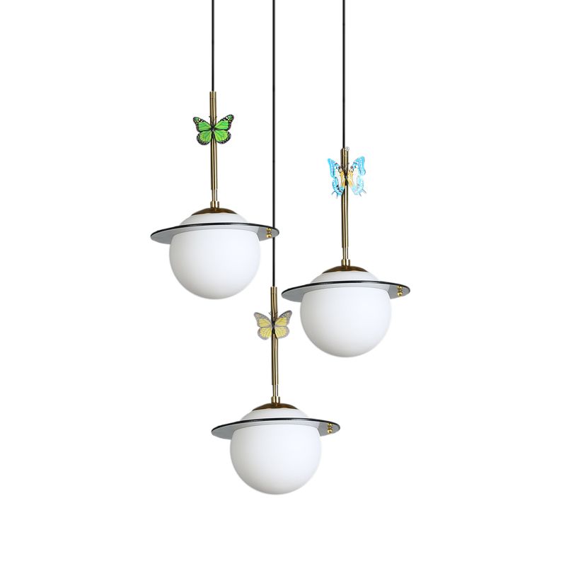 Opal Glass Global Hanging Light Cartoon 3-Bulb Wit/Duidelijke/rokerige hangersverlichting met ronde/lineaire luifel en Dragonfly Deco
