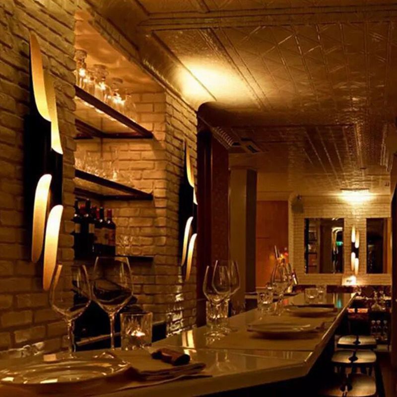Schwarz -Gold -zylindrische Wandleuchte im modernen Luxusstil lackierten Aluminiumwandleuchten