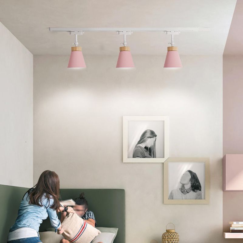 Nordic Metal & Wood Rail Lighting luminaires pour éclairage conique encastré de rail de plafond dans le hall d'entrée et la chambre à coucher