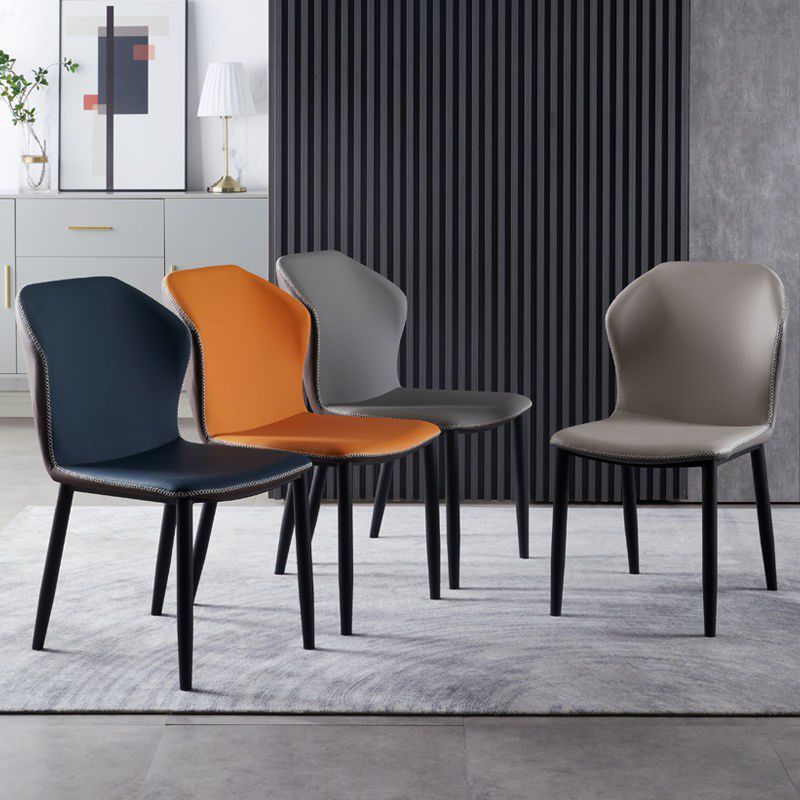 Silla lateral de cuero moderna para restaurante Silla de comedor con respaldo mate y acabado mate