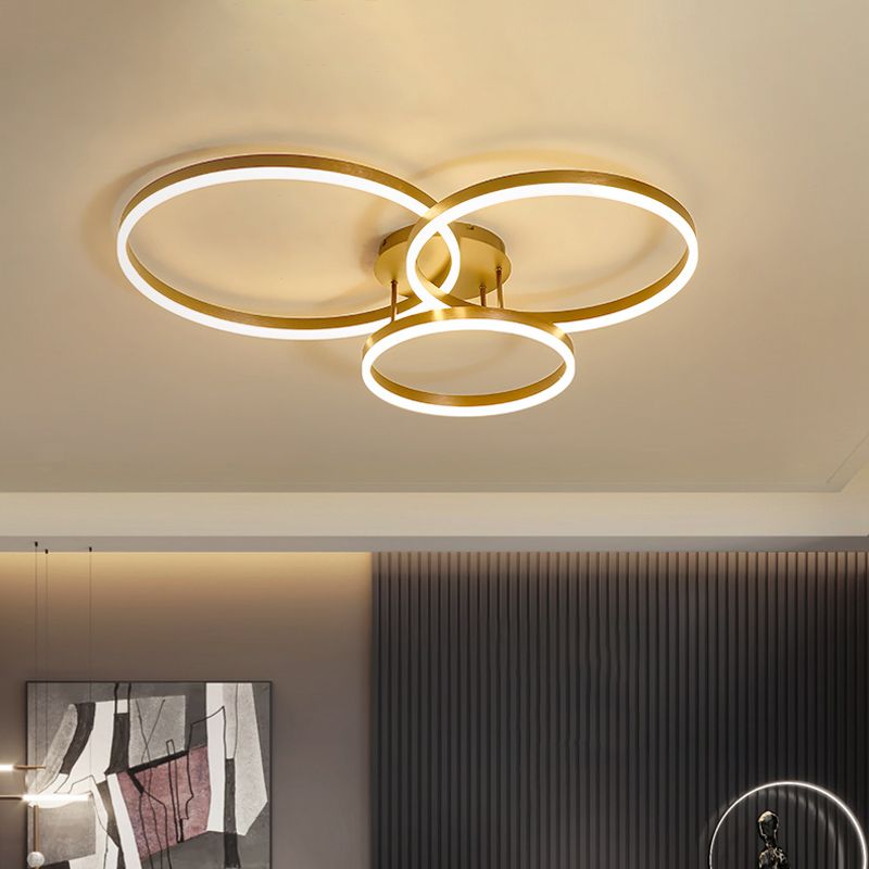 Goud/koffie LED-plafondarmatuur met 3 ringen, minimalistische acryl semi-inbouwlamp in warm/wit licht