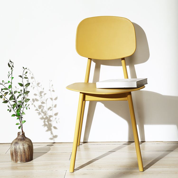 Scandinavische stijl Open achterkant Dining Side stoel Plastic Dining Armless Stoel
