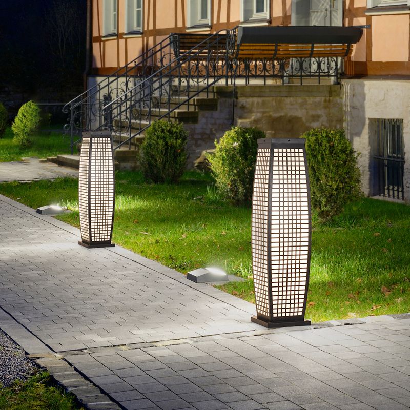 Black Metal Pillar Lamp Waterproof Outdoor Light for Courtyard