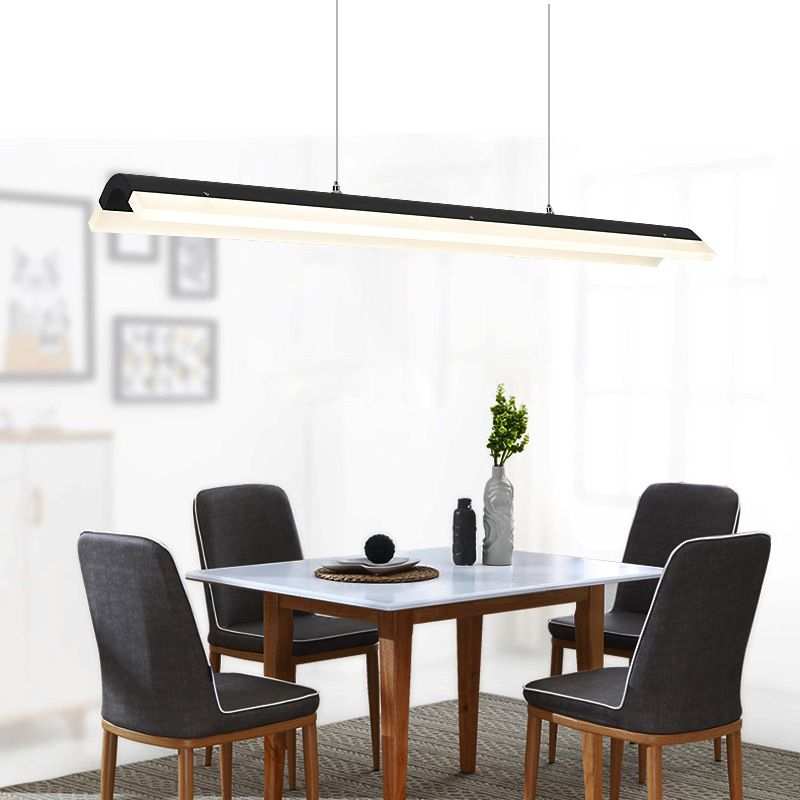 Éclairage de suspension en métal minimaliste en forme de bande LED Éclairage pour salle à manger