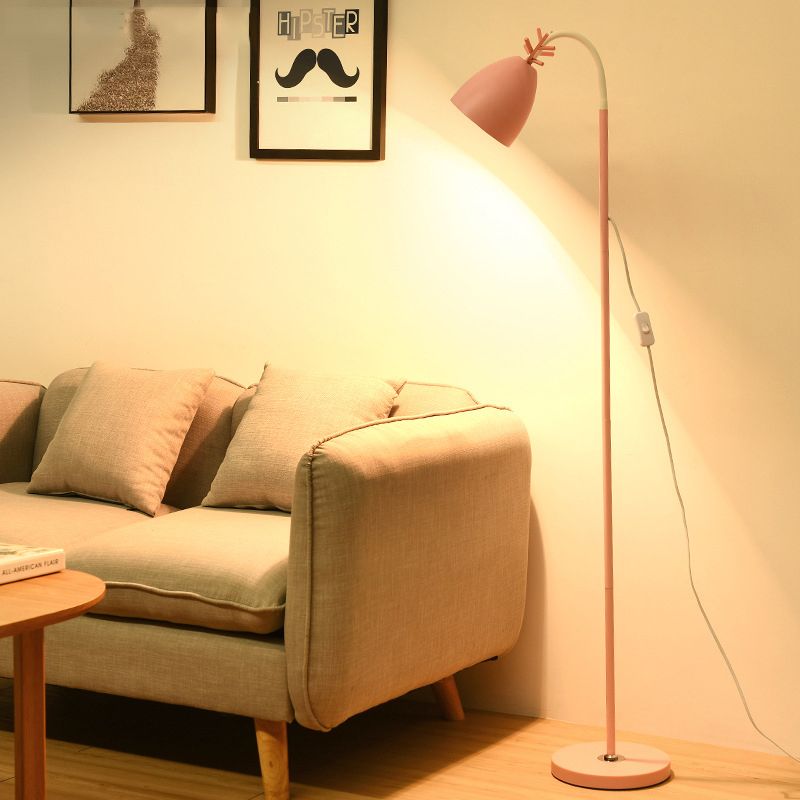 Macharoon arc tromba tonno pavimento luce metallizzata a bulbo singolo soggiorno in piedi con design di corna in nero/bianco/rosa