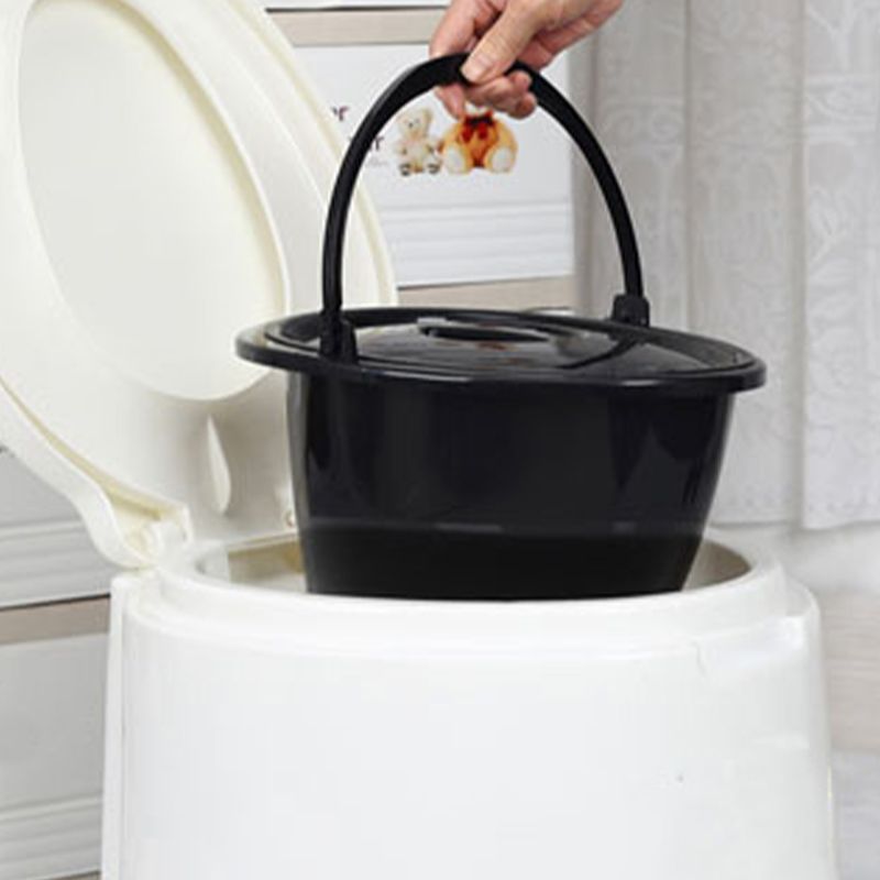 Contemporary Plastic Urine Toilet Floor Mounted Toilet Bowl with Seat for Washroom