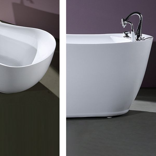 White Acrylic Oval Bathtub Soaking Freestanding Tub with Faucet