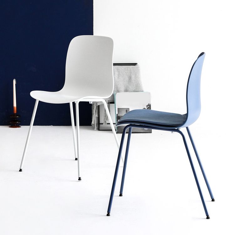 Silla de comedor moderna sin brazos Silla de comedor de plástico para uso en restaurantes