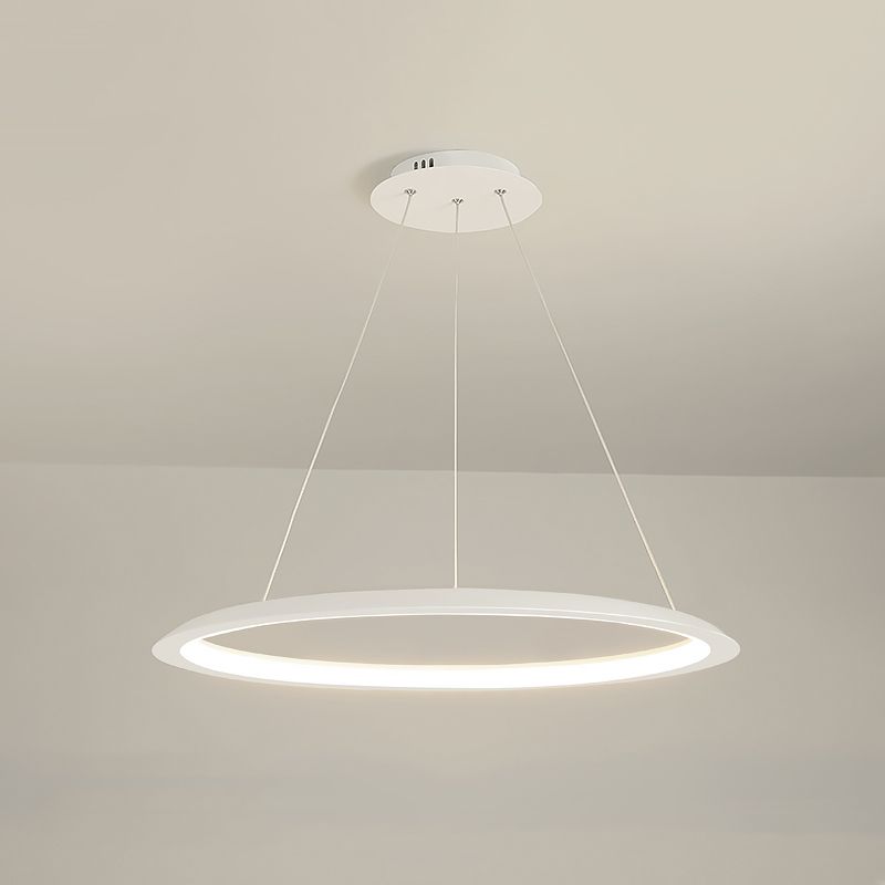 Metal Round Shape Flush Ceiling Light Modern Style 1 Light Flush Mount Lighting Fixtures