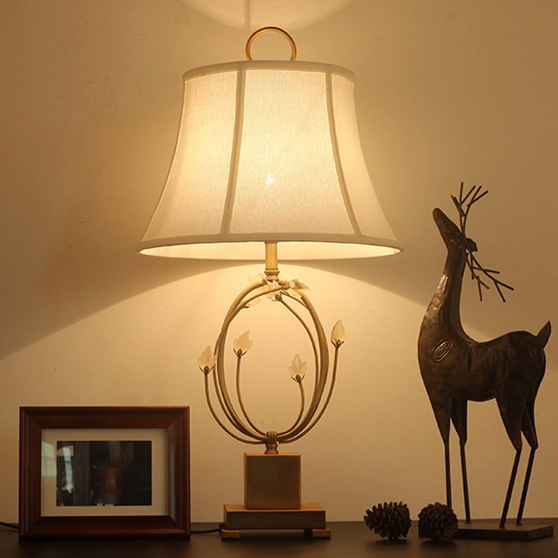 Tavolo da letto a campana a pannello tessuto leggero 1 lampadina lampada notturna moderna in bianco con decorazione cristallina