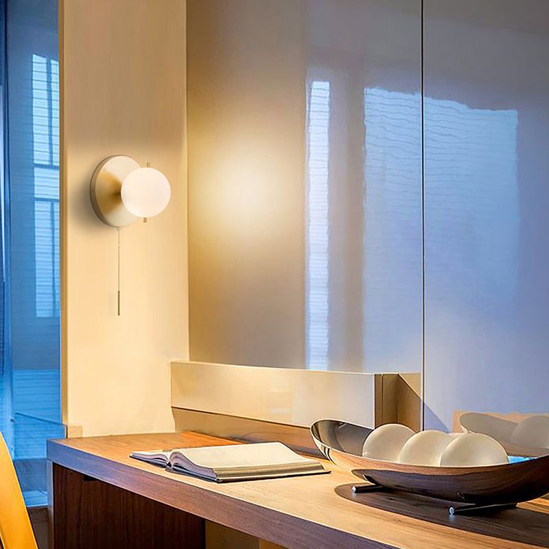 Nordic Wall Mount Light Modern Simple Round Glass Shade Wall Sconce Light for Living Room